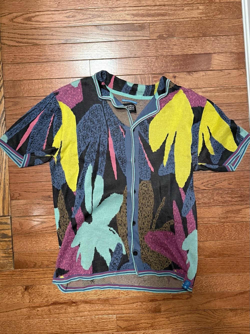 Scotch & Soda Abstract Knit Button Down Camp Shirt - Medium